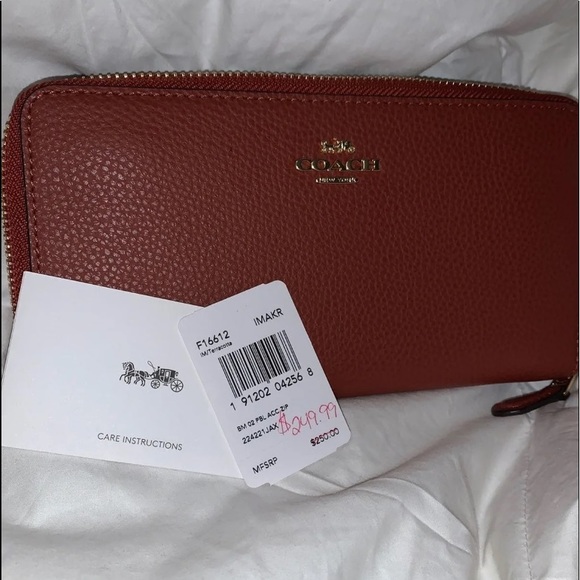 Coach Handbags - Coach wallet